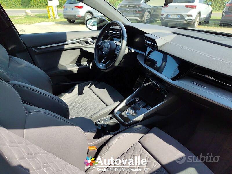 Audi A3 Sportback 35 2.0 tdi S line Edition s...