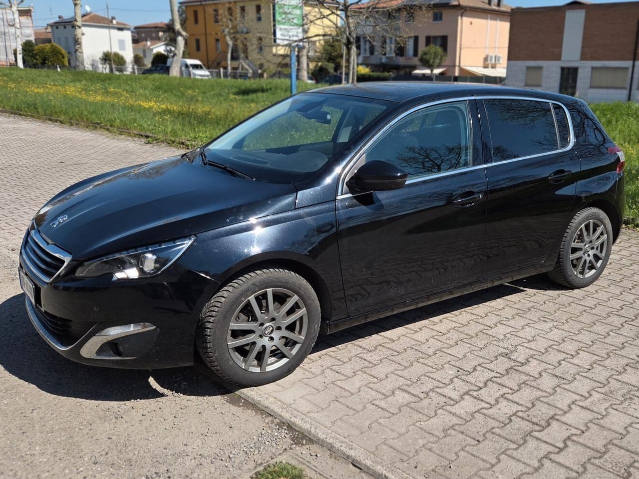 Peugeot 308 BlueHDi 120 S&S Allure
