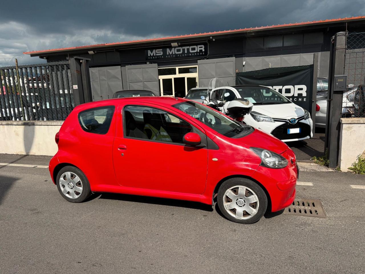 Toyota Aygo 1.0 12V VVT-i 3p - 111.000KM Superprezzo Tutto incluso