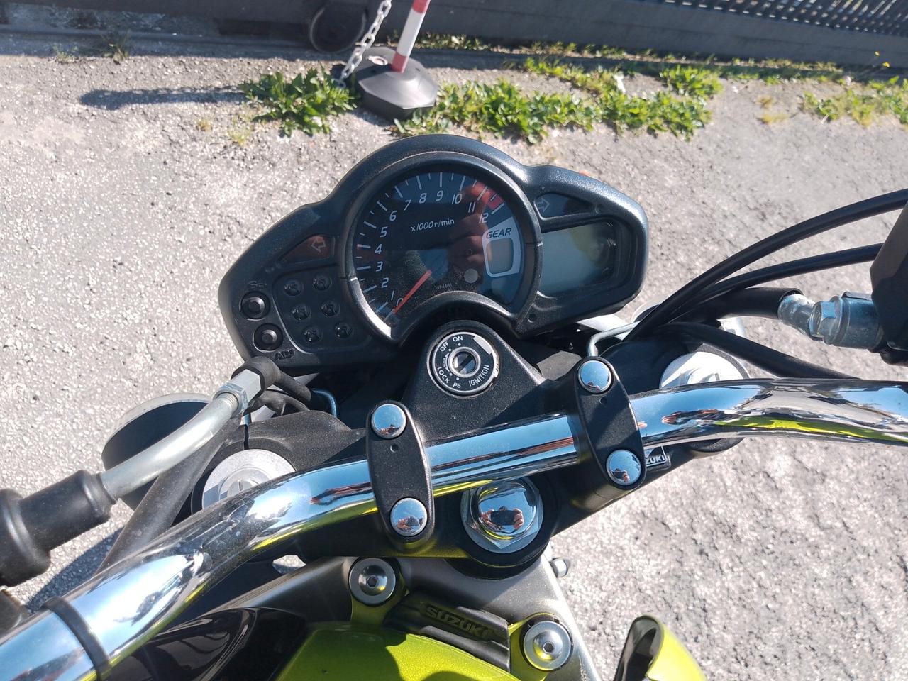 Suzuki Gladius 650 POCHISSIMI CHILOMETRI - PARI AL NUOVO