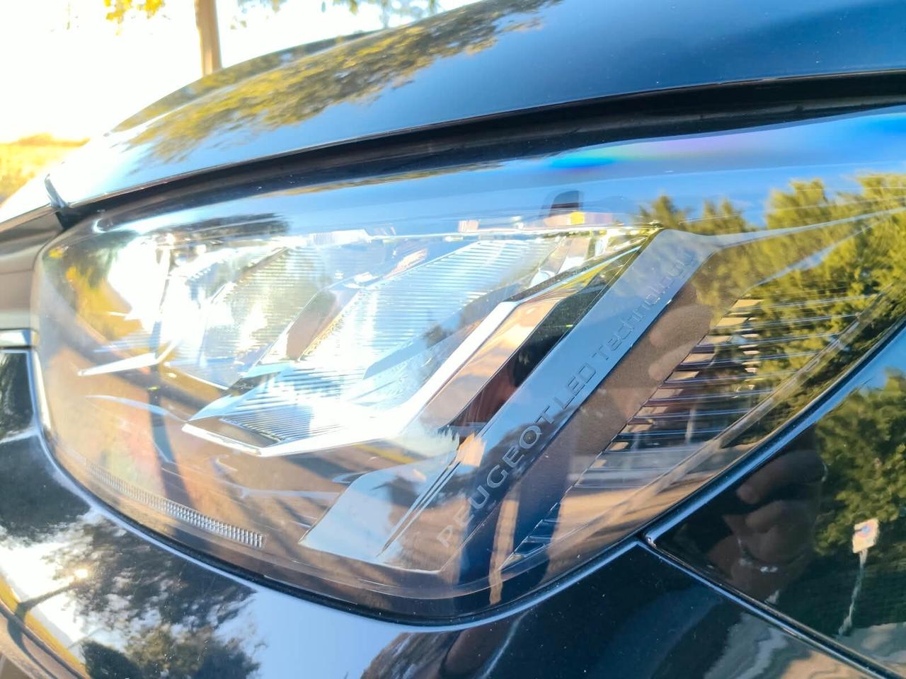 Peugeot 208 Hybrid 110 e-DCS6 Style
