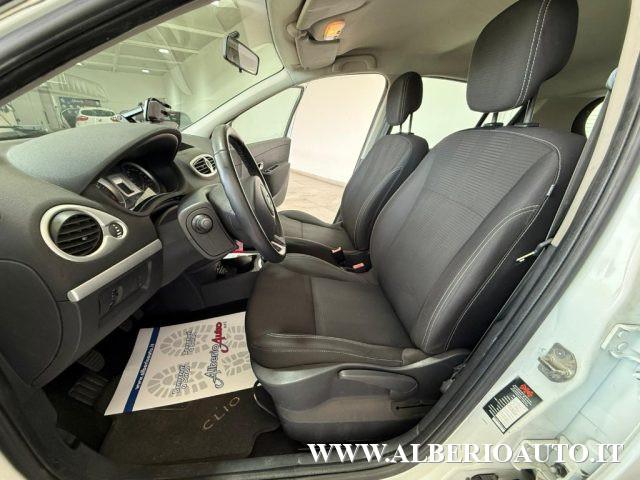 RENAULT Clio 1.2 16V 5 porte Live!