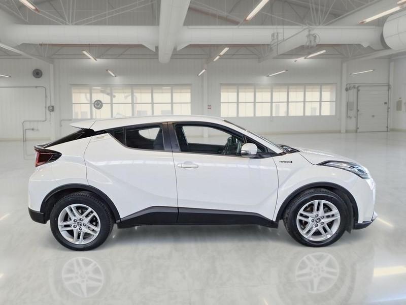 TOYOTA C-HR 1.8H 98CV E-CVT Business