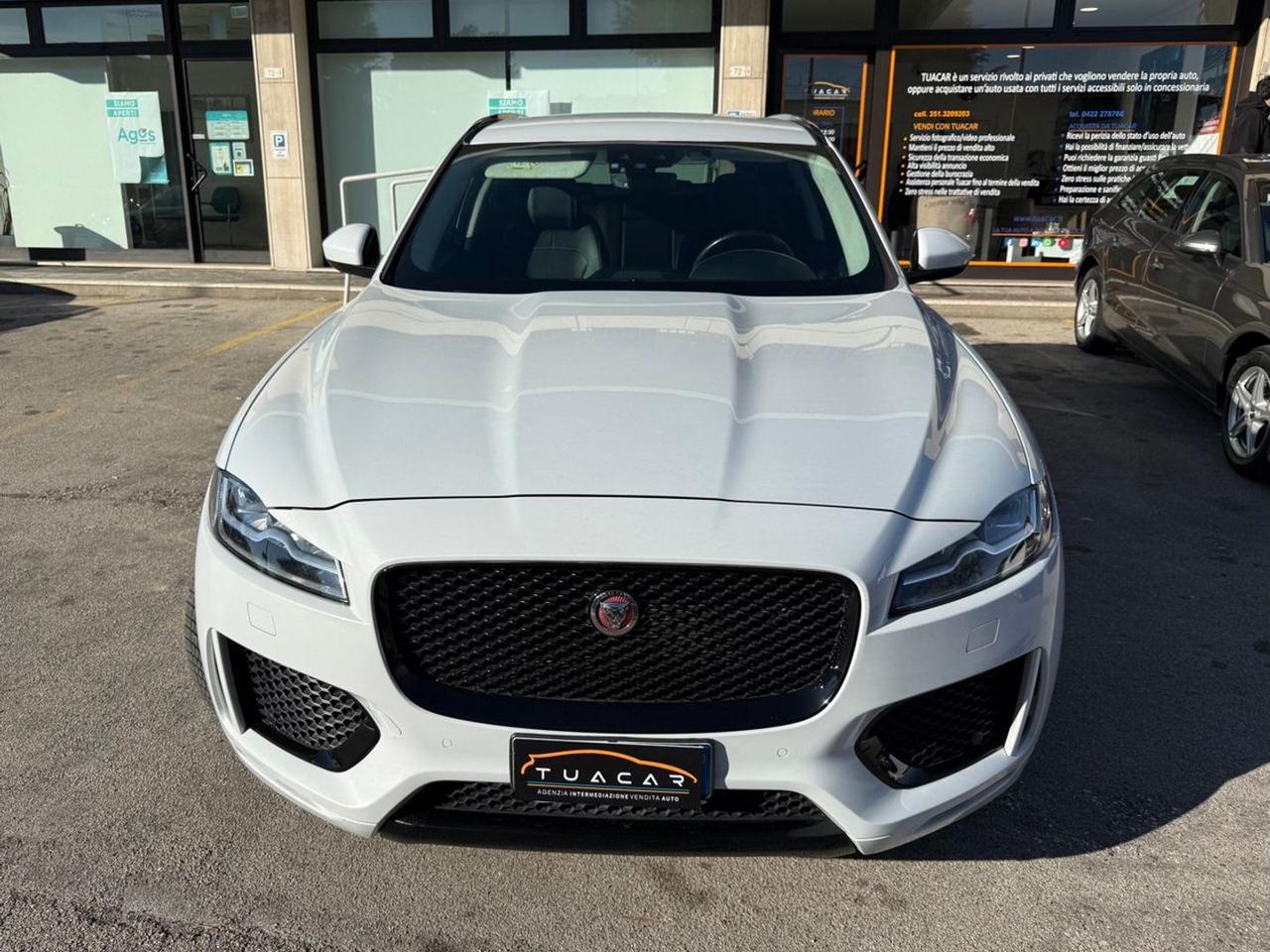 Jaguar F-Pace 180 cv #8582
