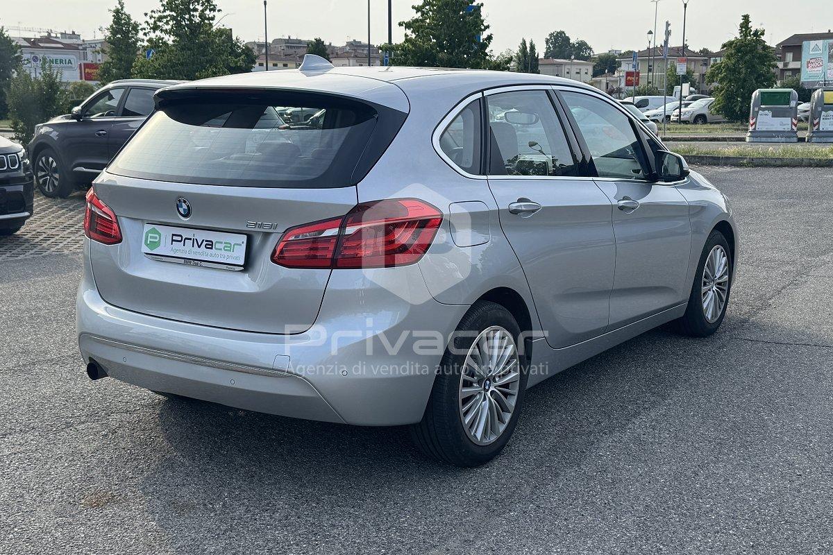 BMW 218i Active Tourer Luxury