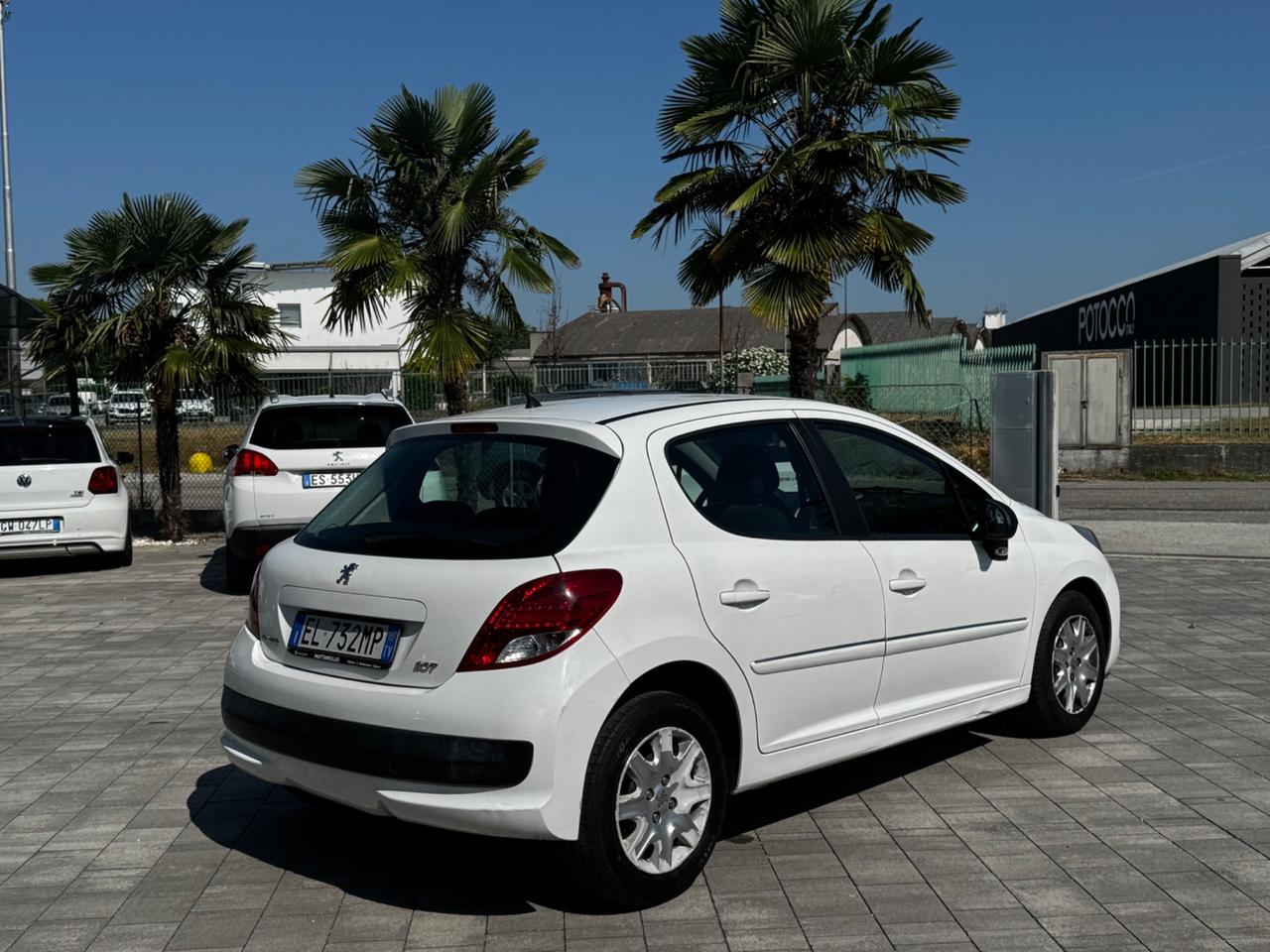 Peugeot 207 1.4 8V 75CV 5p. Access ECO GPL