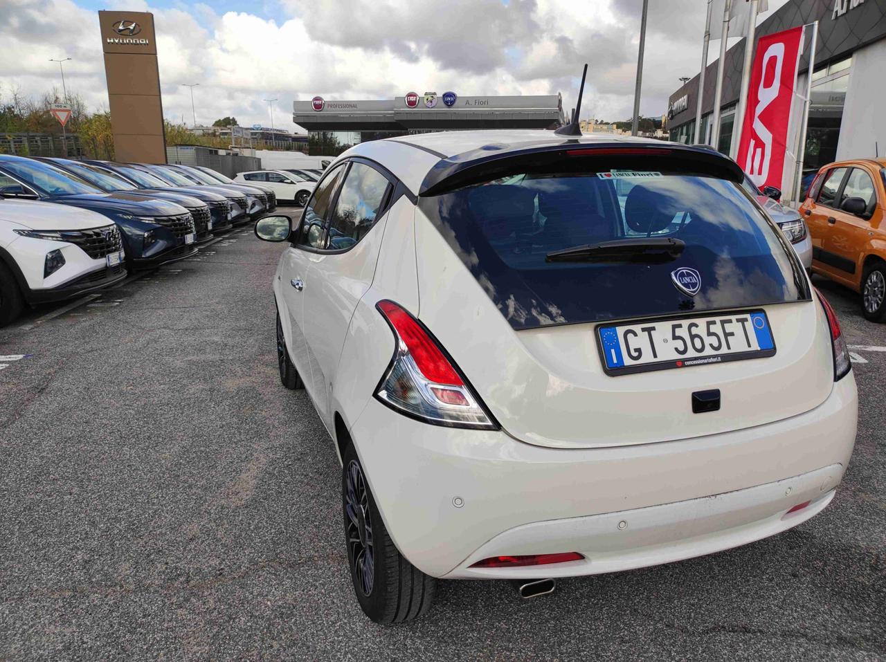 LANCIA Ypsilon III 2021 - Ypsilon 1.0 firefly hybrid Platino s&s 70cv