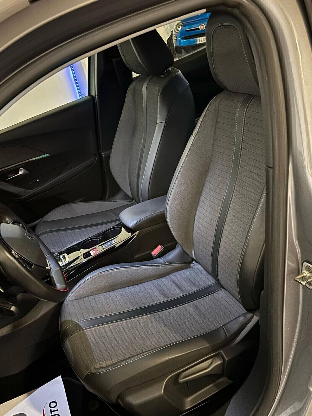 Peugeot 2008 BlueHDi 130 S&S EAT8 Allure''!!'\\