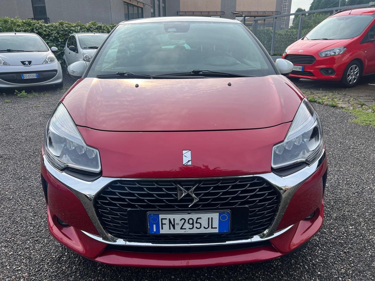 Ds DS3 DS 3 BlueHDi 120 Ines De La Fressange