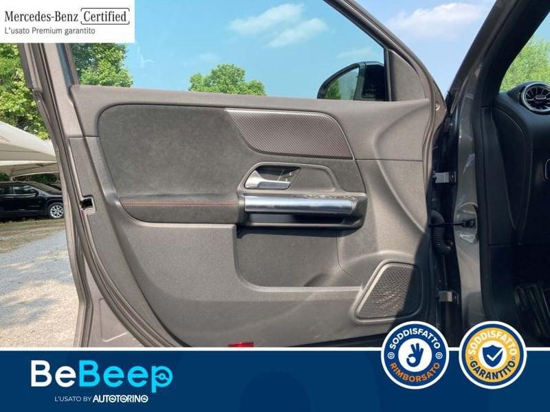 Mercedes-Benz GLA 200 D PREMIUM 4MATIC AUTO