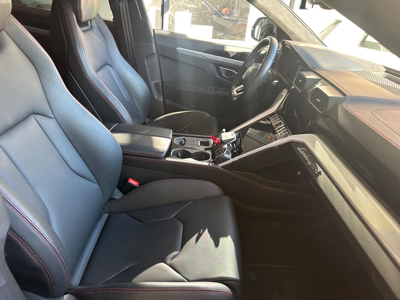 Lamborghini Urus 4.0 Pearl Capsule