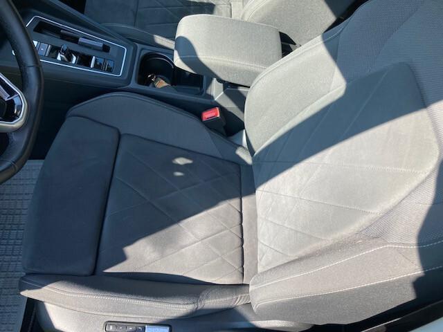 Volkswagen Golf serie 8 motore 2.0 TDI 116 cv cambio DSG allestimento STYLE