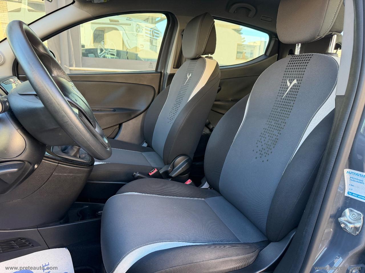 LANCIA Ypsilon 1.2 69 CV 5p. Silver