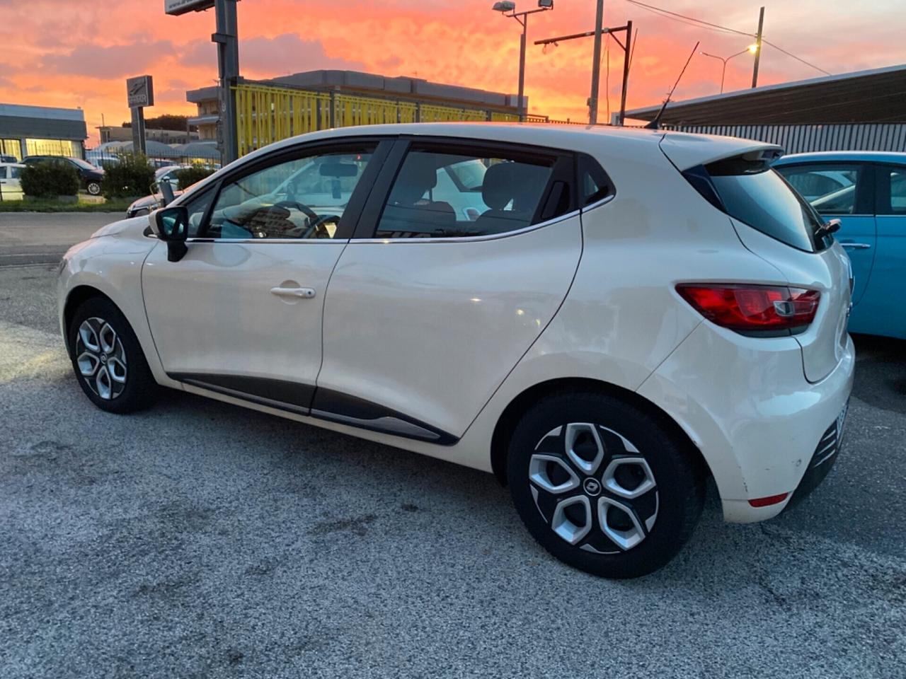 Renault Clio TCe 12V 90CV GPL 2017