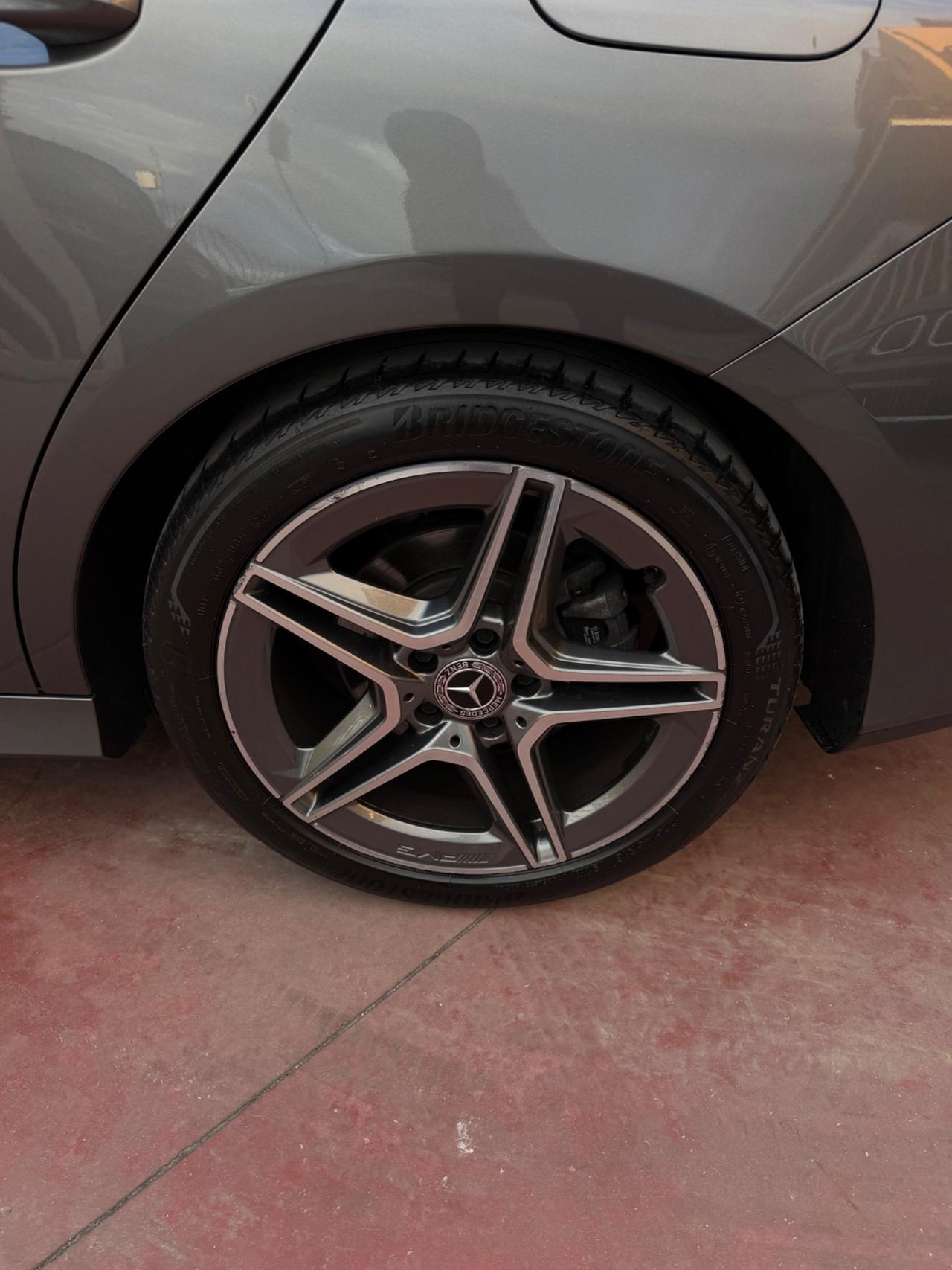 Mercedes-benz CLA 220 180 d Automatic Premium