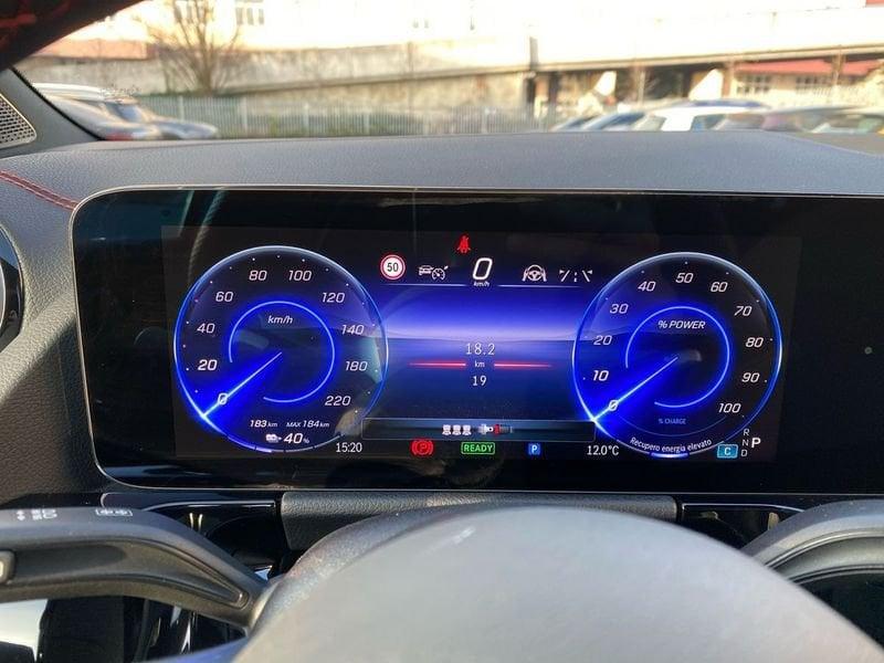 Mercedes-Benz EQA 300 AMG Line Advanced 4matic