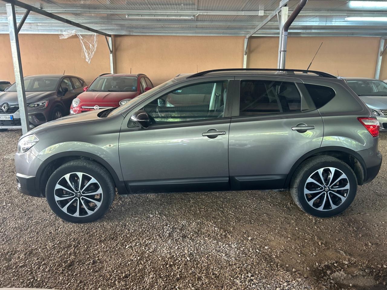 Nissan Qashqai 1.5 dCi DPF 360 TETTO