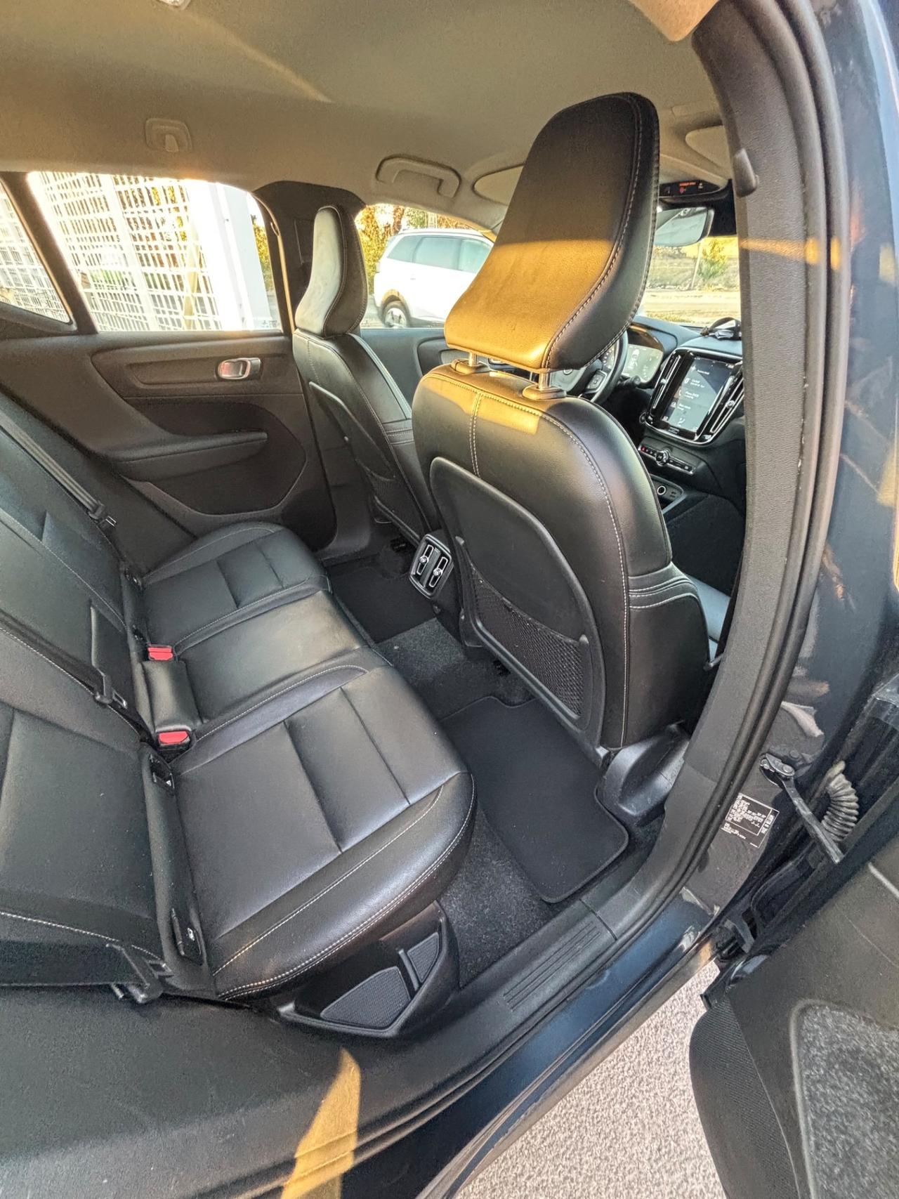 Volvo XC40 D4 AWD Geartronic R-design