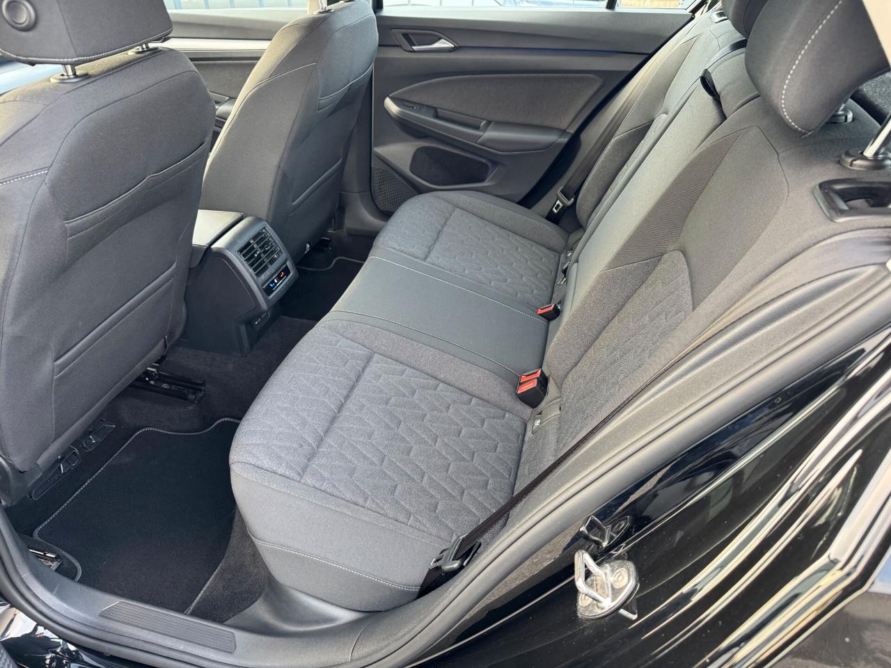 Volkswagen Golf 8,5 2.0 tdi Life /NO VINCOLI