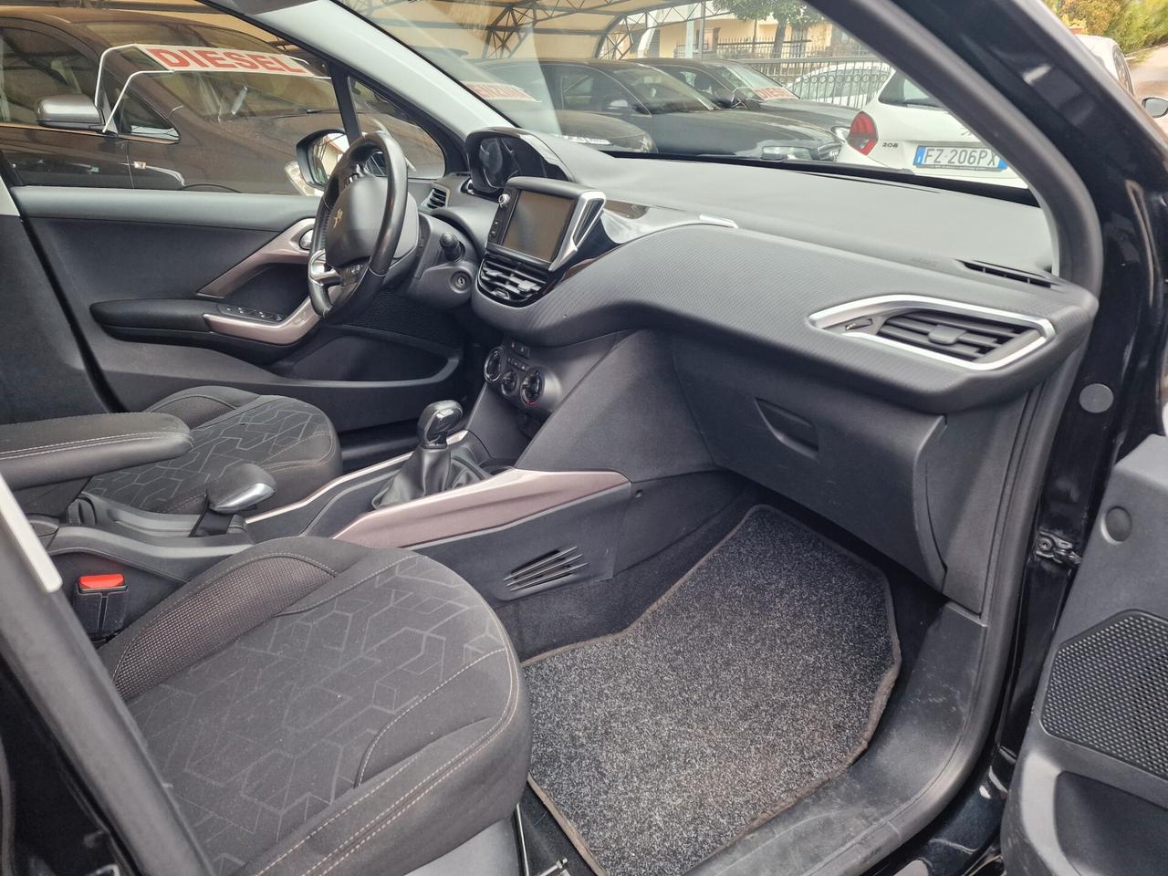 Peugeot 2008 PureTech 82 Allure, 119 mila chilometri