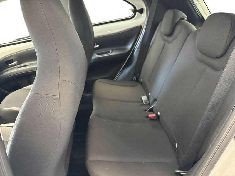 Toyota Aygo X 1.0B (72 CV) Active S-CVT