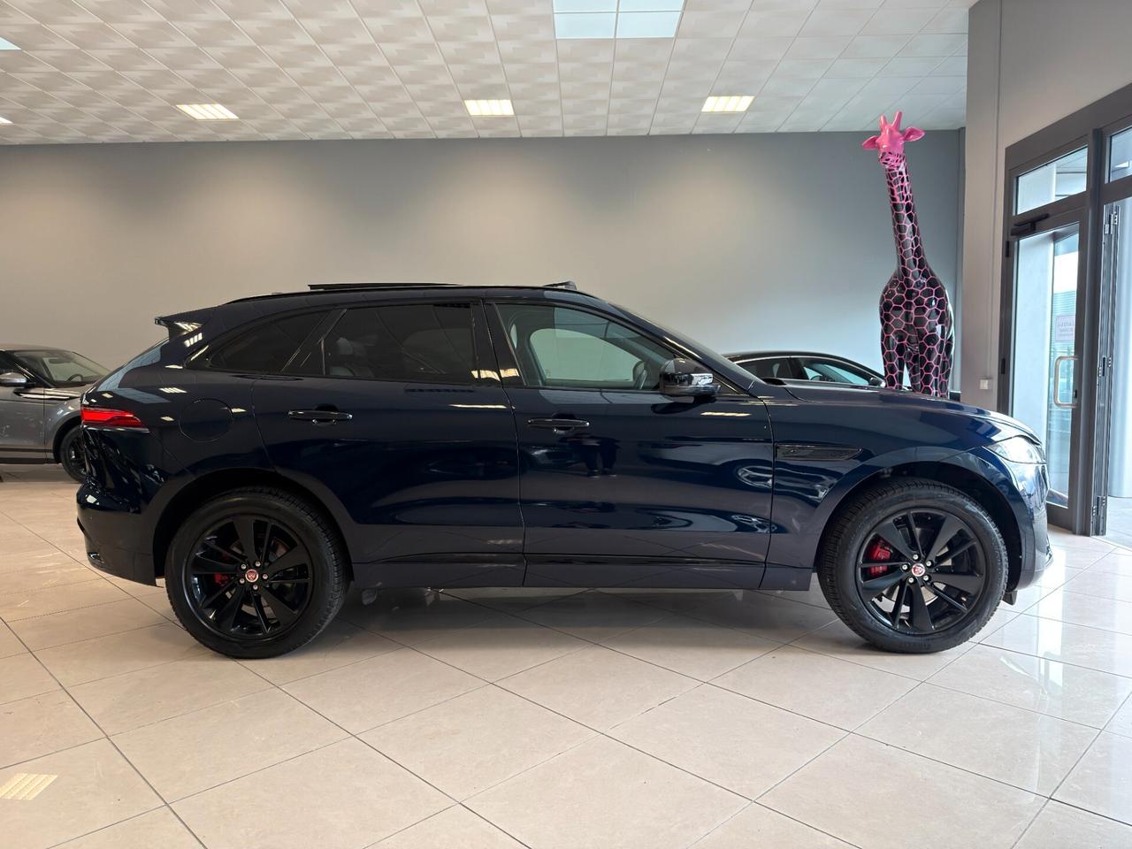 Jaguar F-Pace 2.0 250 CV AWD aut. R-Dynamic Black