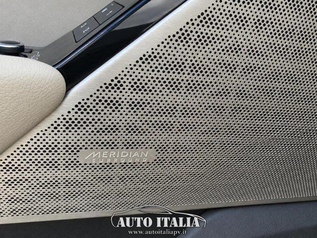 LAND ROVER Range Rover Velar 3.0 V6 SD6 300 CV First Edition