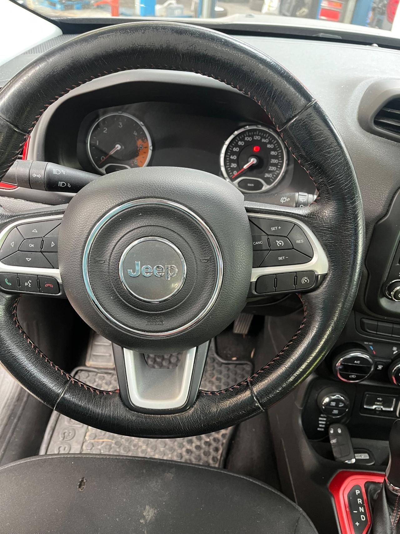 Jeep Renegade 2.0 Mjt 170CV 4WD Active Drive Low Trailhawk