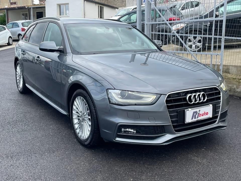 Audi A4 Avant 2.0 TDI 150 CV S-Line