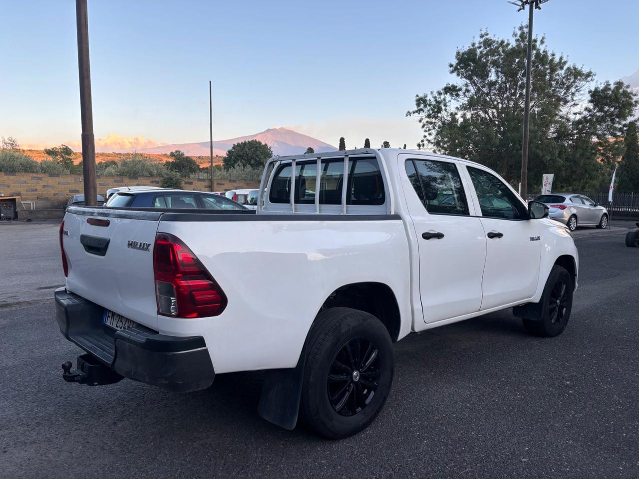 Toyota Hilux 2.4 D-4D (IVA Esposta)