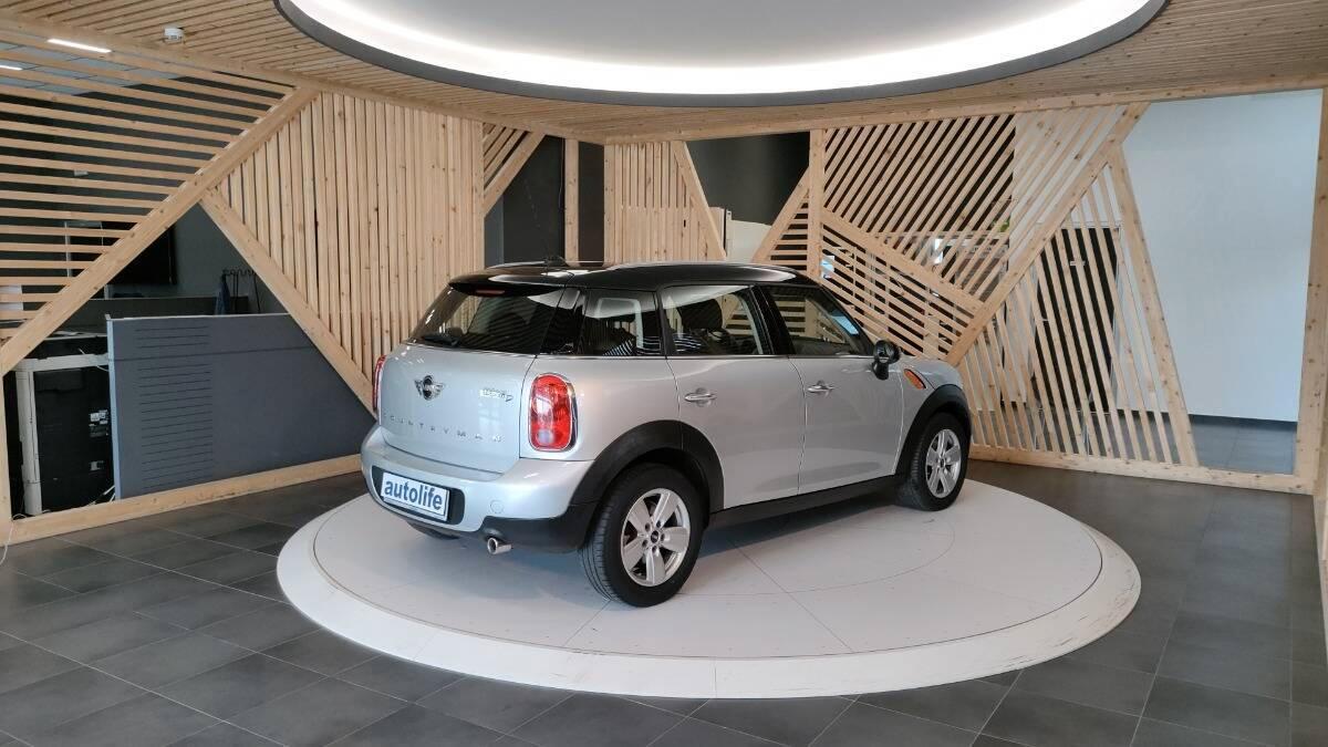 Mini Countryman 2.0 Cooper D Business auto E6