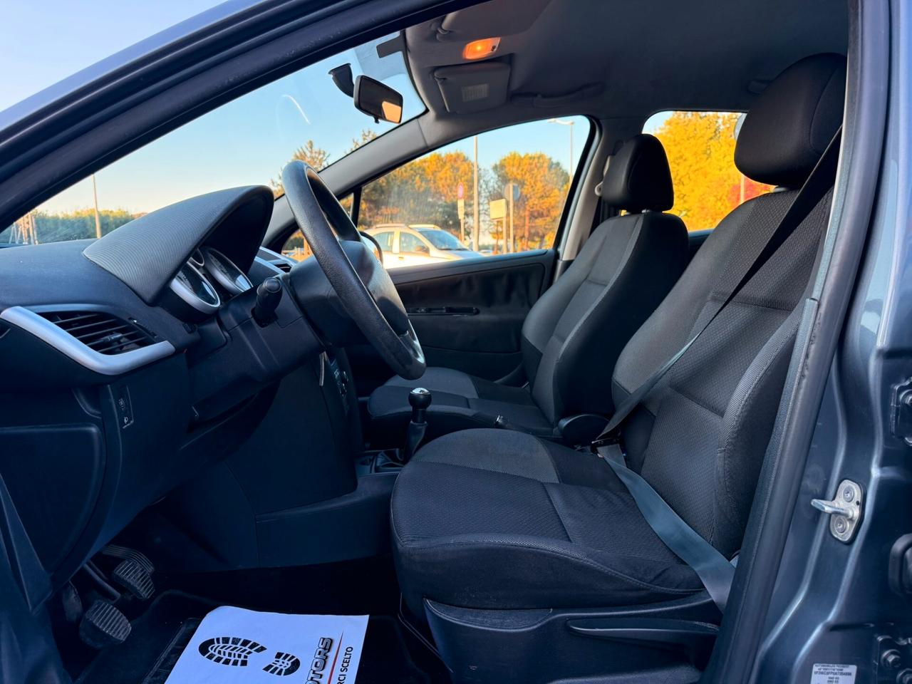 Peugeot 207 GARANZIA 12 MESI