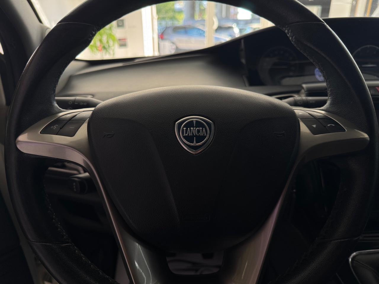 Lancia Ypsilon 1.2 GPL Ecochic Platinum Iper Full