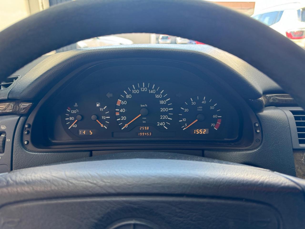 Mercedes-benz E 200 E 200 cat Classic
