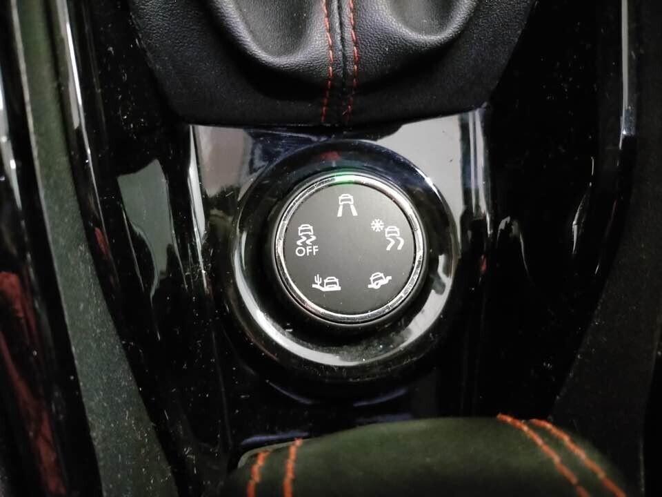 PEUGEOT 2008 1.2 PureTech 110 SeS GT LINE