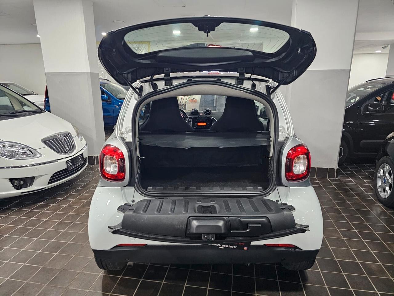 NUOVA SMART FORTWO SUPER PASSION 1.0 BENZ 71CV TWINAMIC
