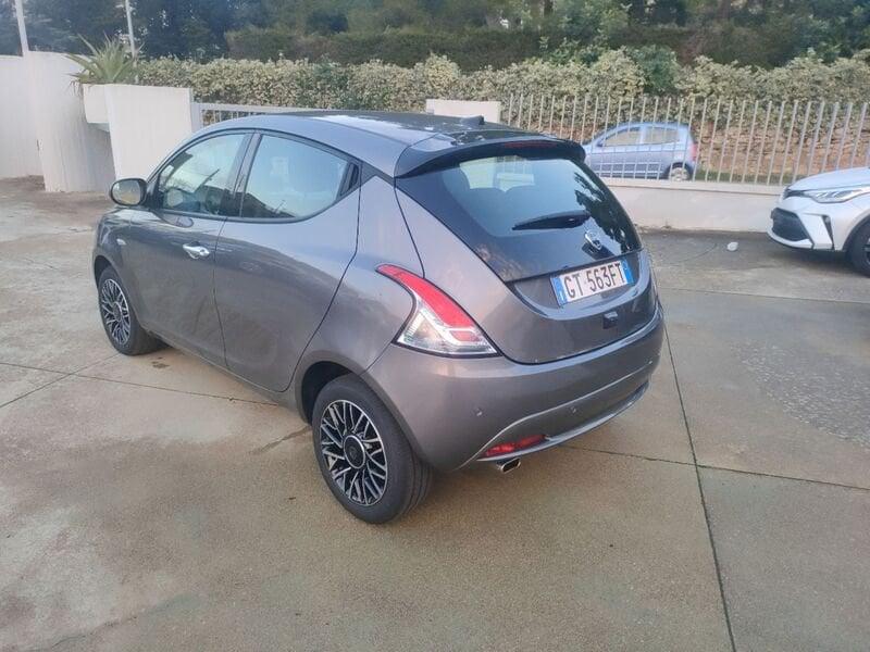 Lancia Ypsilon 3ª serie 1.0 FireFly 5 porte S&S Hybrid Gold