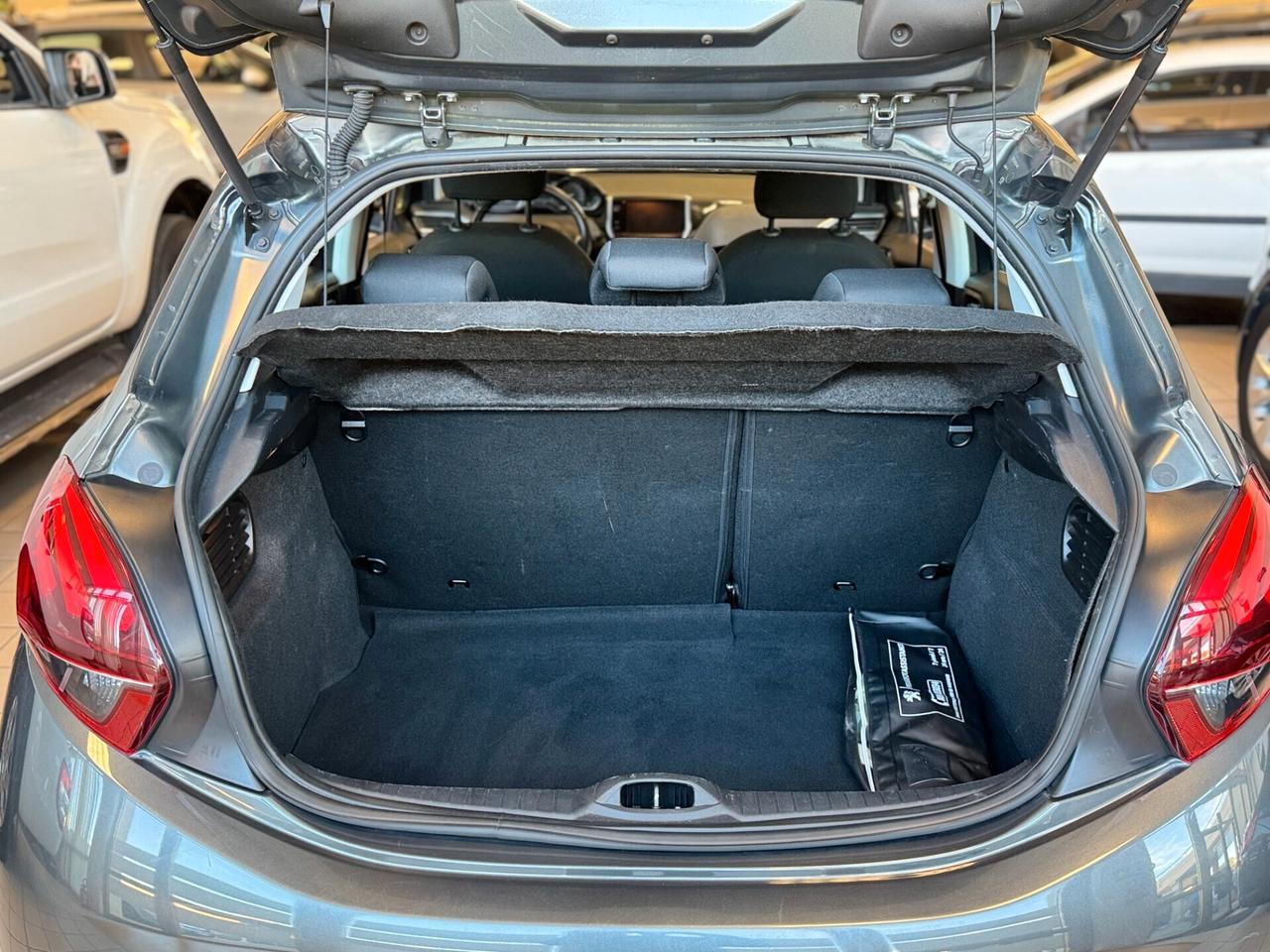 Peugeot 208 BlueHDi 75 5 porte Allure