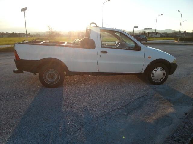 Fiat Strada 1.2 Pick-up Metano
