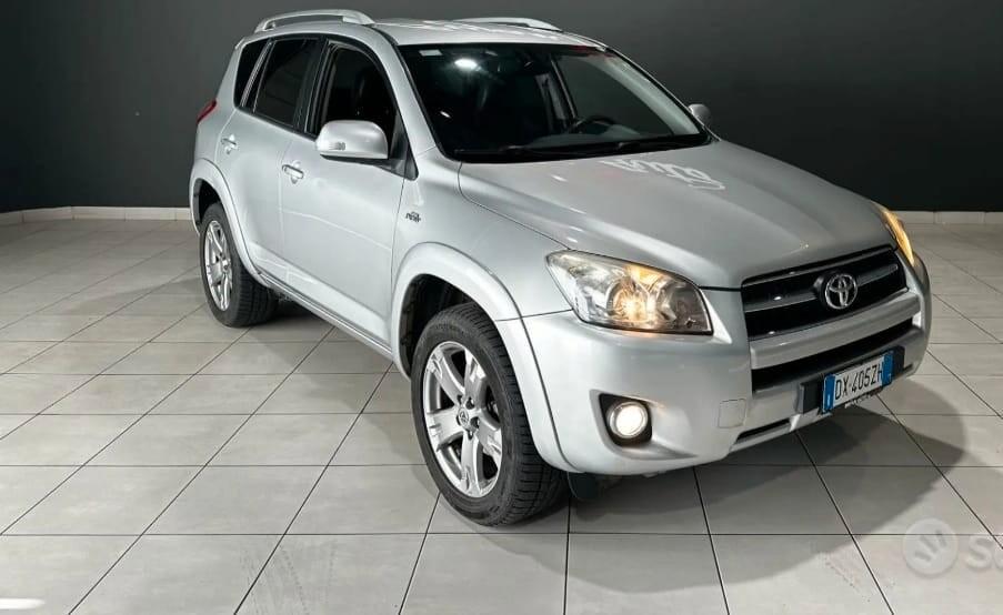 Toyota RAV 4 RAV4 2.2 D-4D 150 CV DPF Luxury