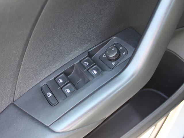 VOLKSWAGEN T-Cross 1.0 TSI Style