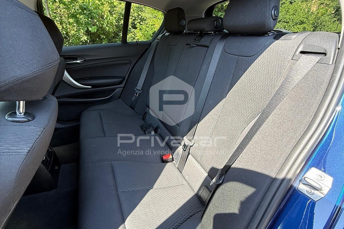 BMW 118d 5p. Advantage