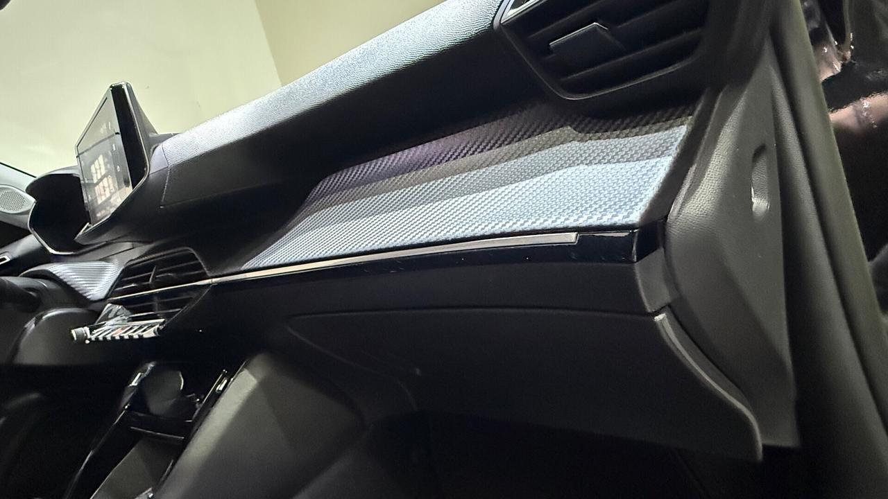 Peugeot 2008 BlueHDi 130 (VENDUTA)