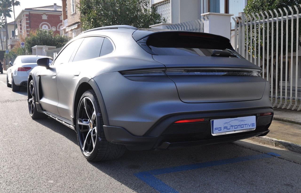 Porsche Taycan 4 Cross Turismo