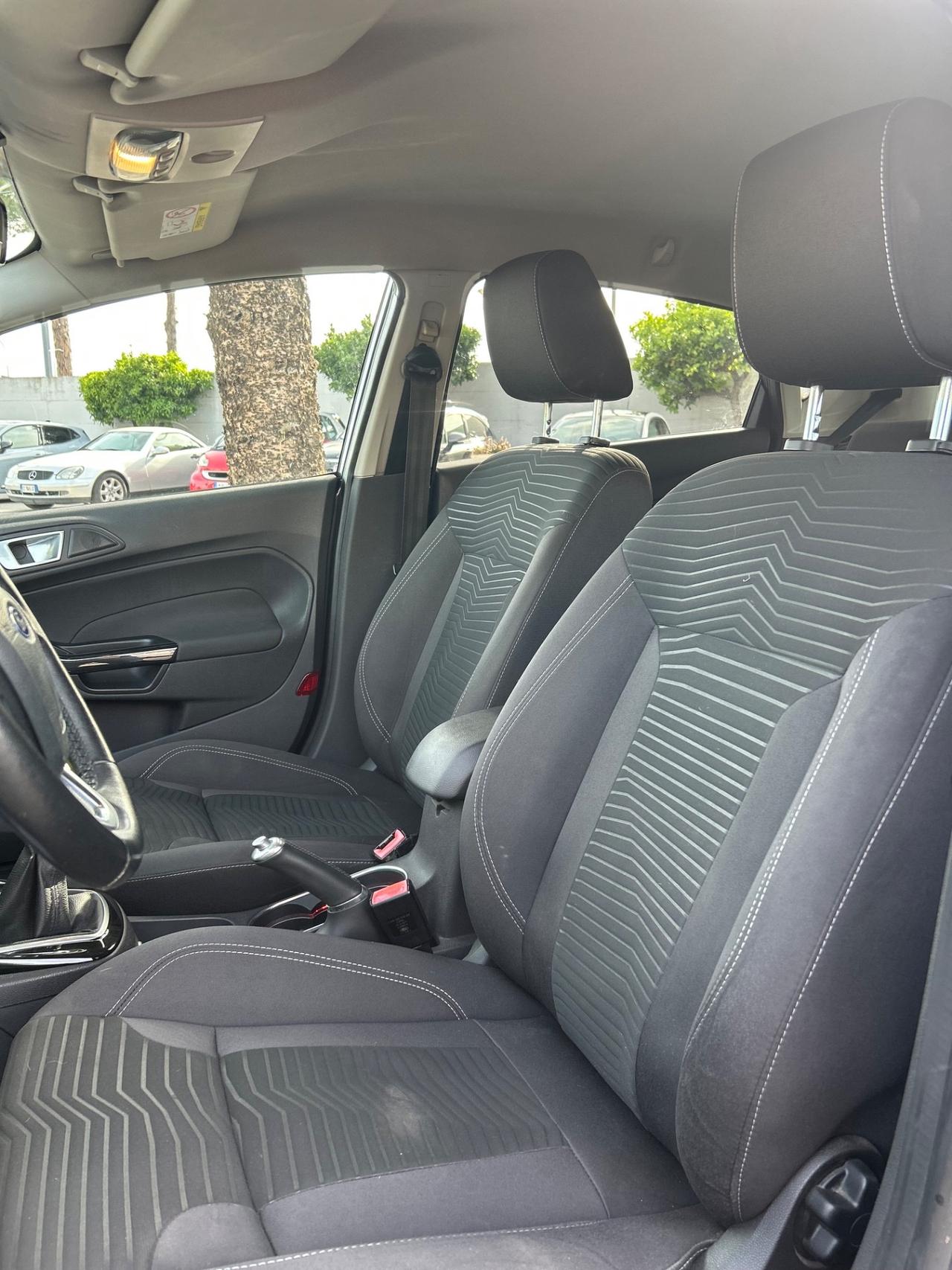 Ford Fiesta 1.4 5p. Bz.- GPL Titanium
