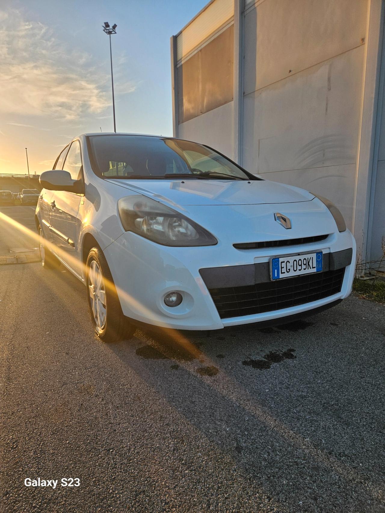 Renault Clio 1.2 16V 5 porte Luxe