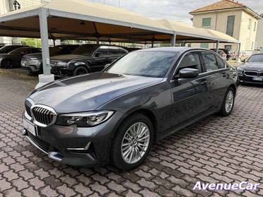 BMW 330 i xdrive Luxury BERLINA CILINDRATA 2.000