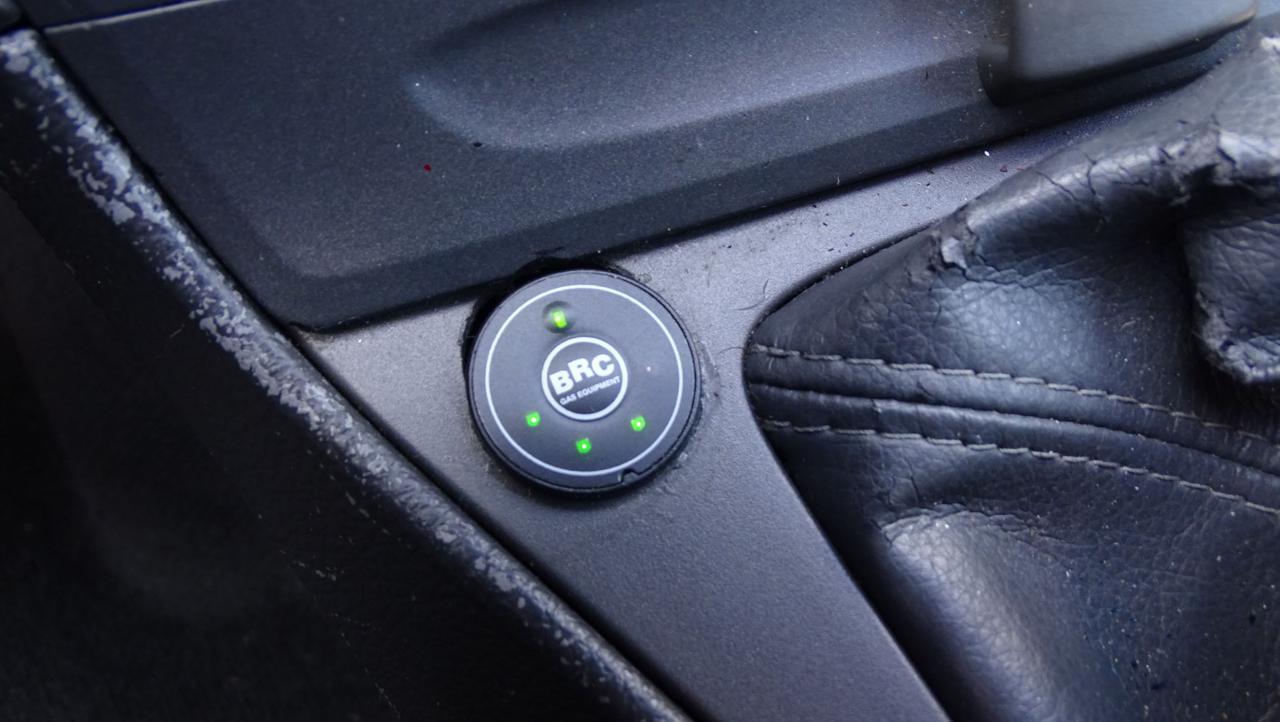 VOLVO XC70 2.4i turbo 20V cat AWD T XC