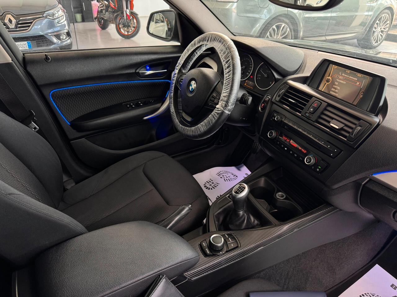 Bmw 116 116d 5p. Urban