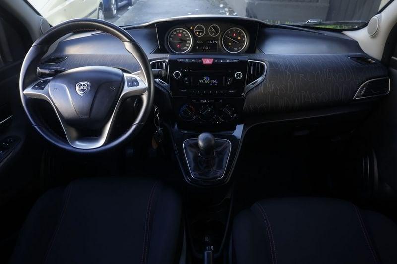 Lancia Ypsilon Lancia Ypsilon 0.9 TwinAir 85 CV 5 porte Metano Ecochic Gold